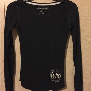 Areo women’s black long sleeve
